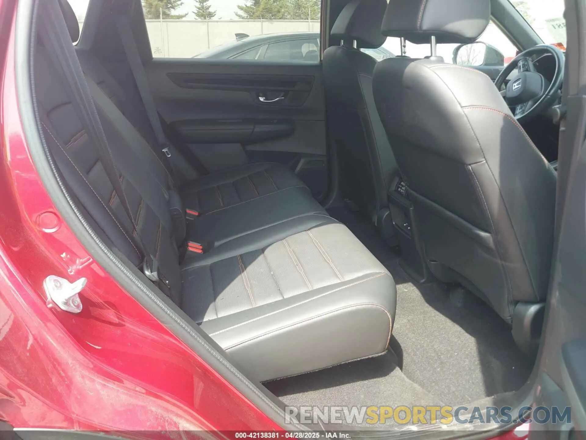 8 Photograph of a damaged car 5J6RS6H85RL003481 HONDA CR-V HYBRID 2024