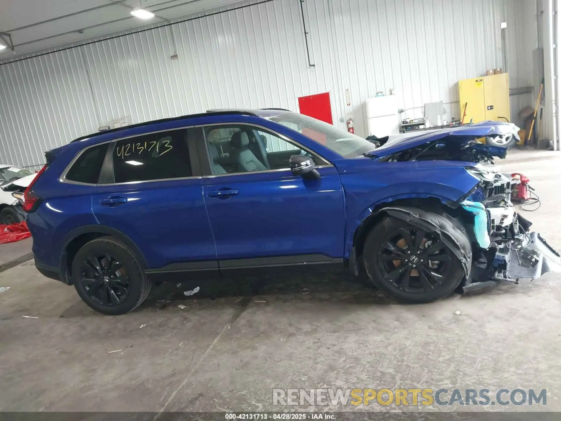 13 Photograph of a damaged car 5J6RS6H92RL013104 HONDA CR-V HYBRID 2024