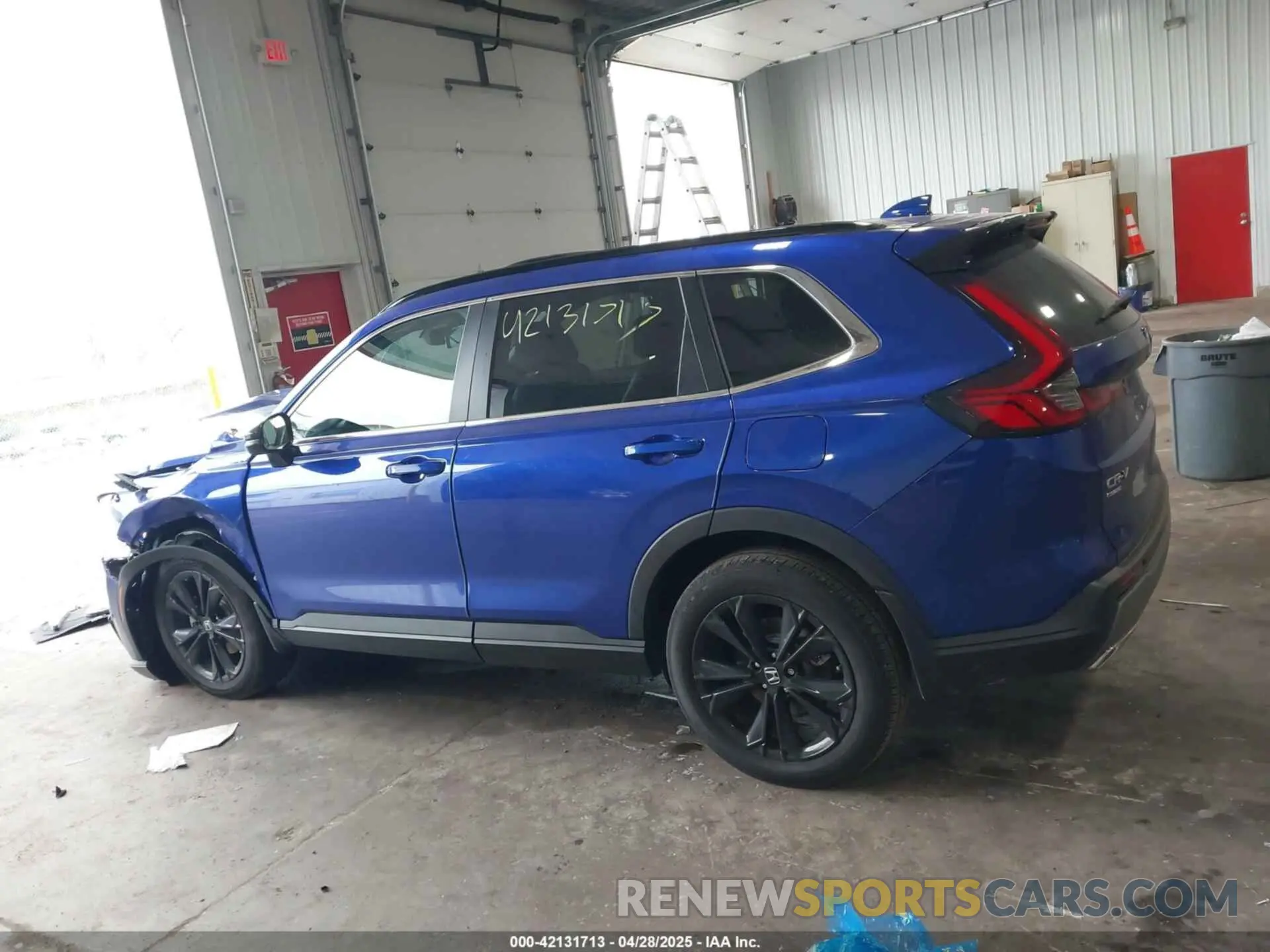14 Photograph of a damaged car 5J6RS6H92RL013104 HONDA CR-V HYBRID 2024