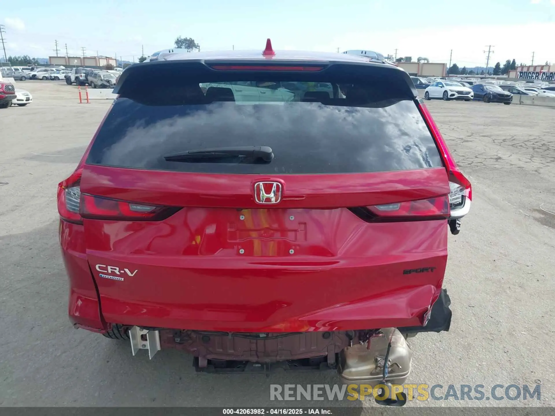 15 Photograph of a damaged car 7FARS5H50RE035932 HONDA CR-V HYBRID 2024