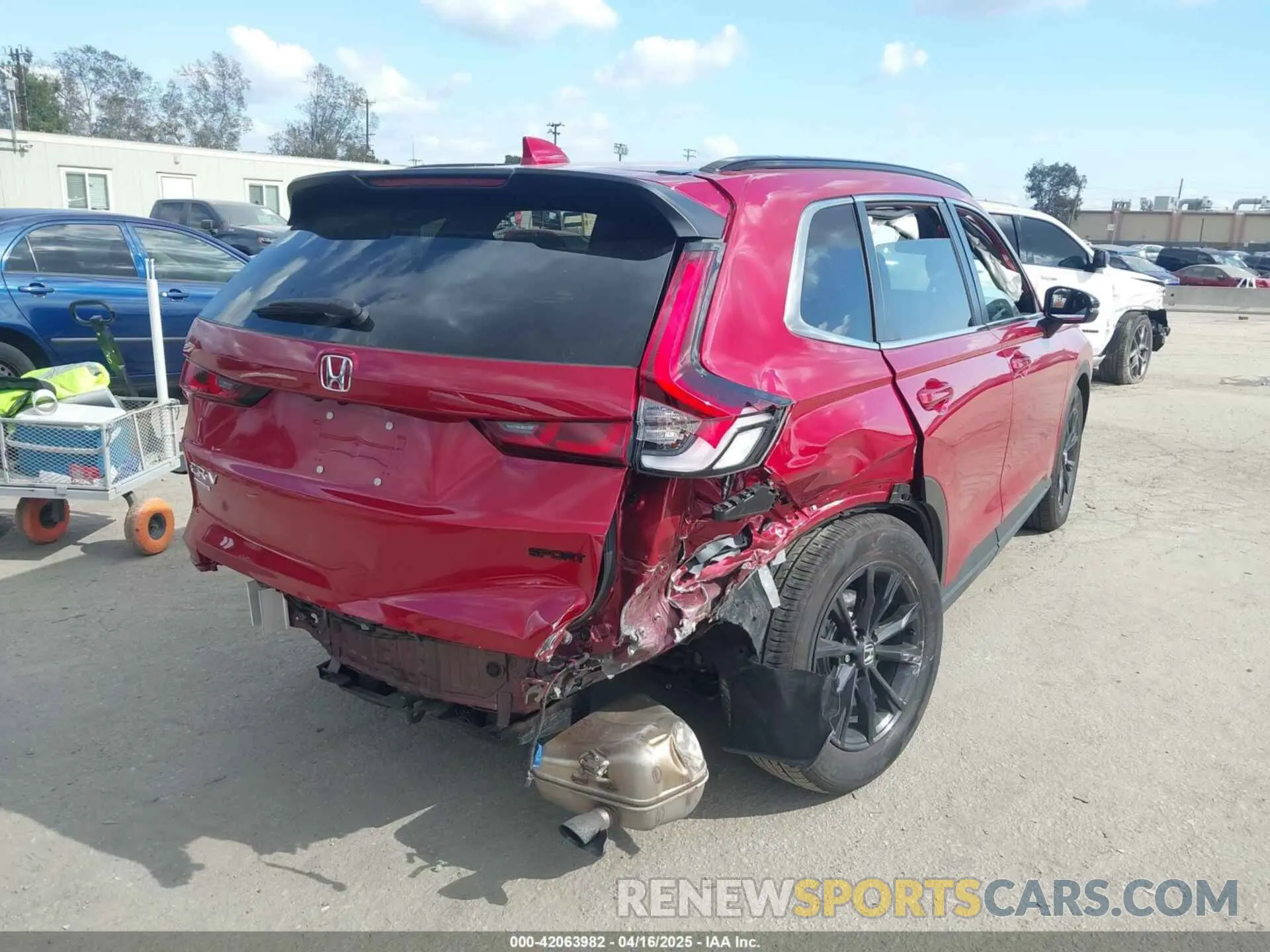 4 Photograph of a damaged car 7FARS5H50RE035932 HONDA CR-V HYBRID 2024