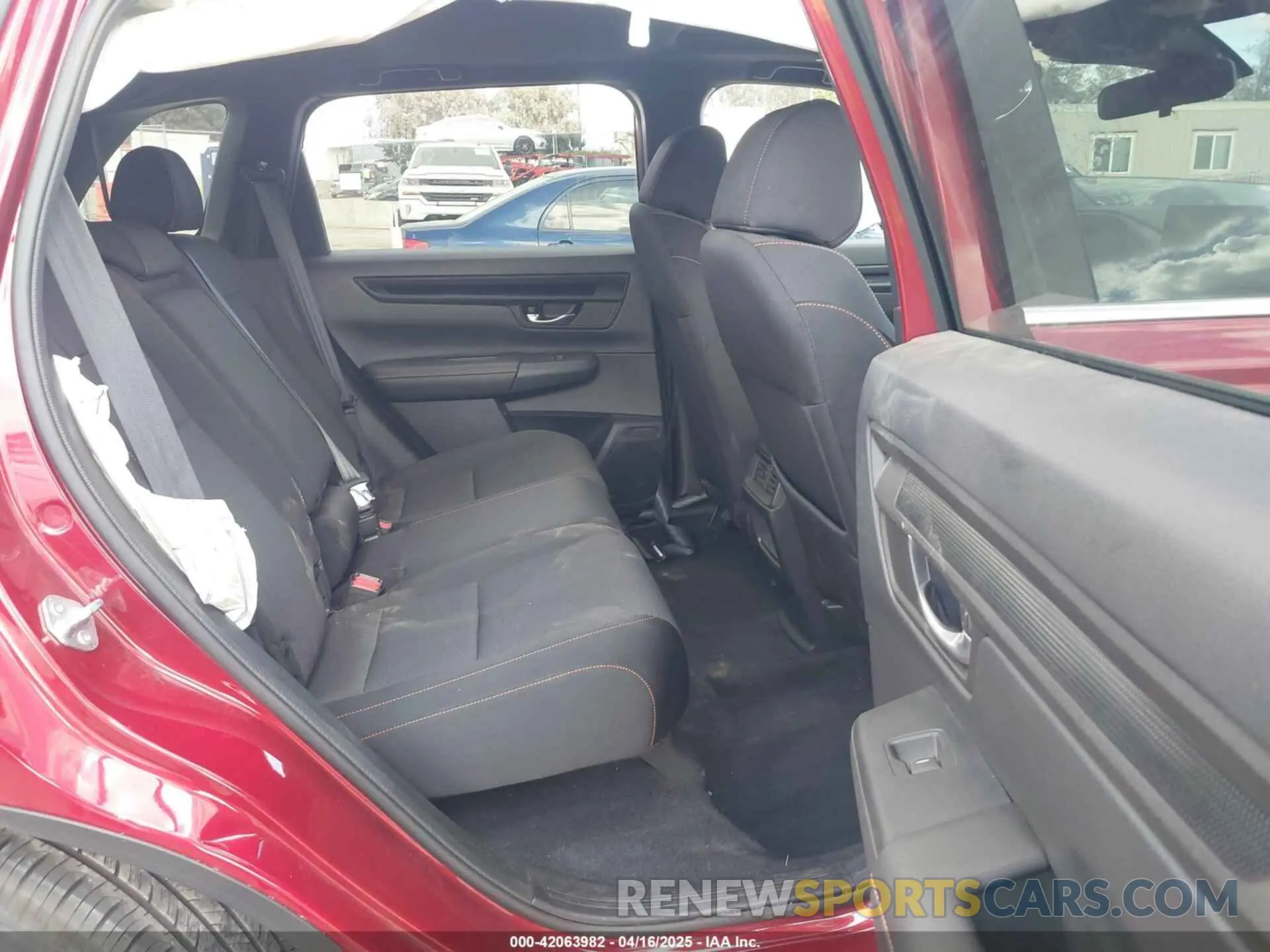 8 Photograph of a damaged car 7FARS5H50RE035932 HONDA CR-V HYBRID 2024