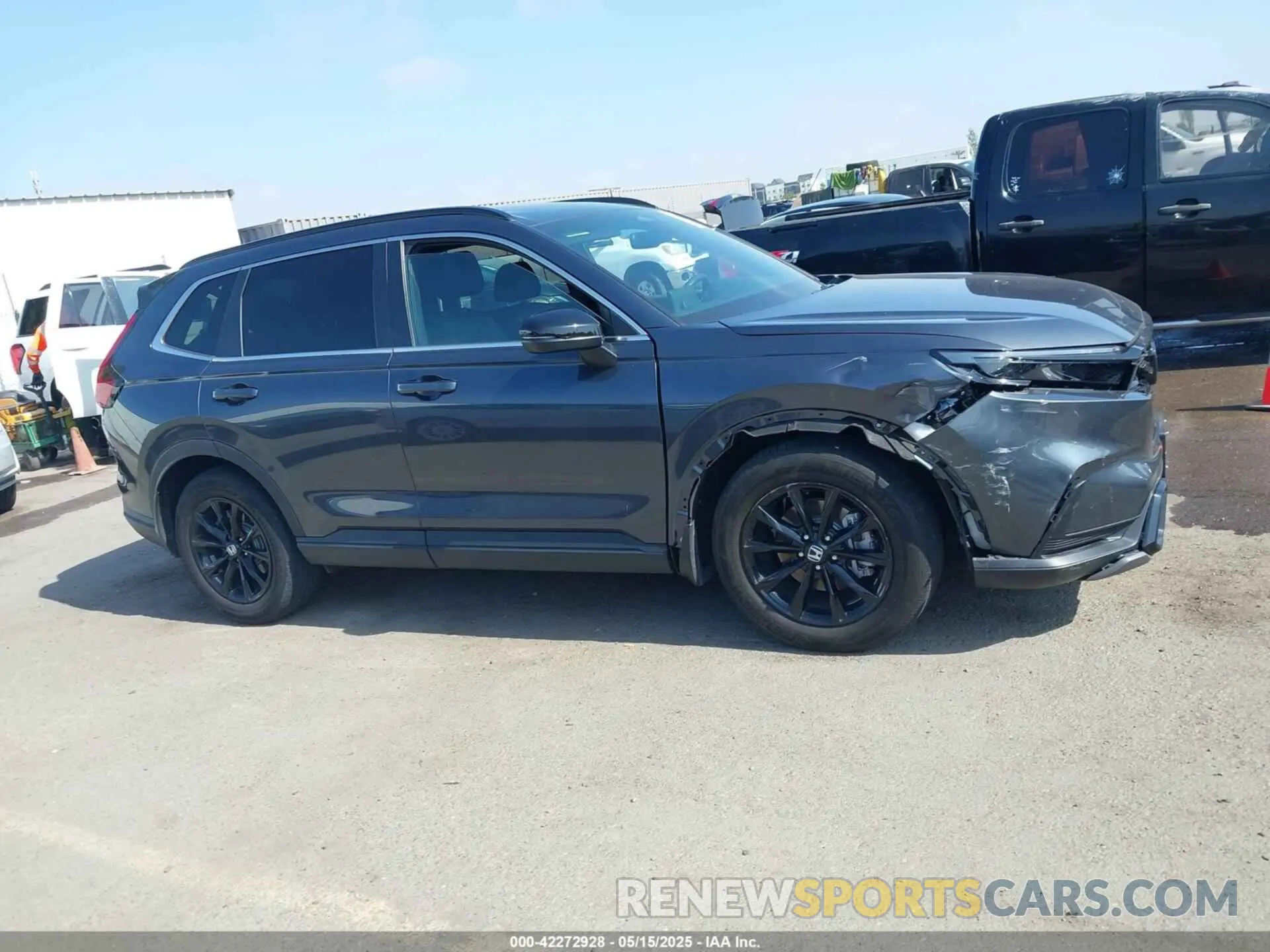 14 Photograph of a damaged car 7FARS5H51RE000395 HONDA CR-V HYBRID 2024