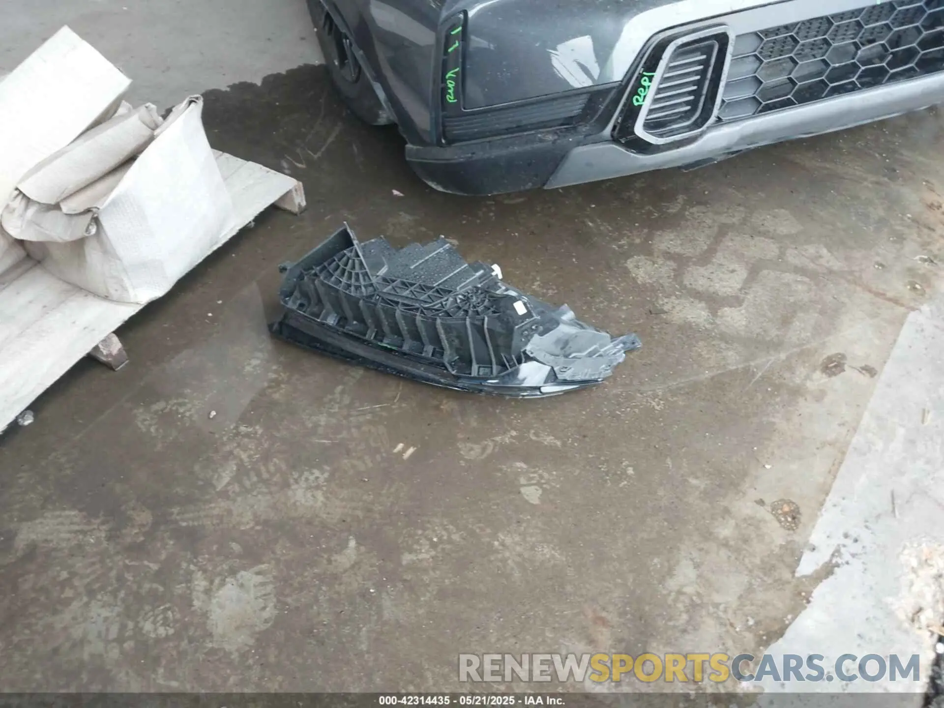 12 Фотография поврежденного автомобиля 7FARS5H58RE011698 HONDA CR-V HYBRID 2024