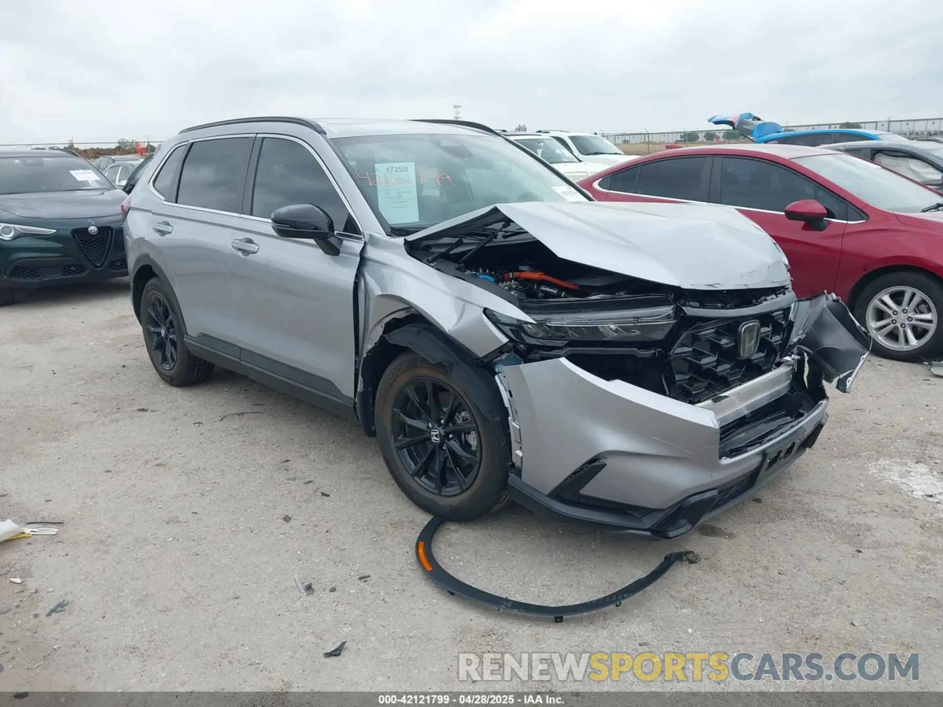 1 Фотография поврежденного автомобиля 7FARS5H88RE022453 HONDA CR-V HYBRID 2024
