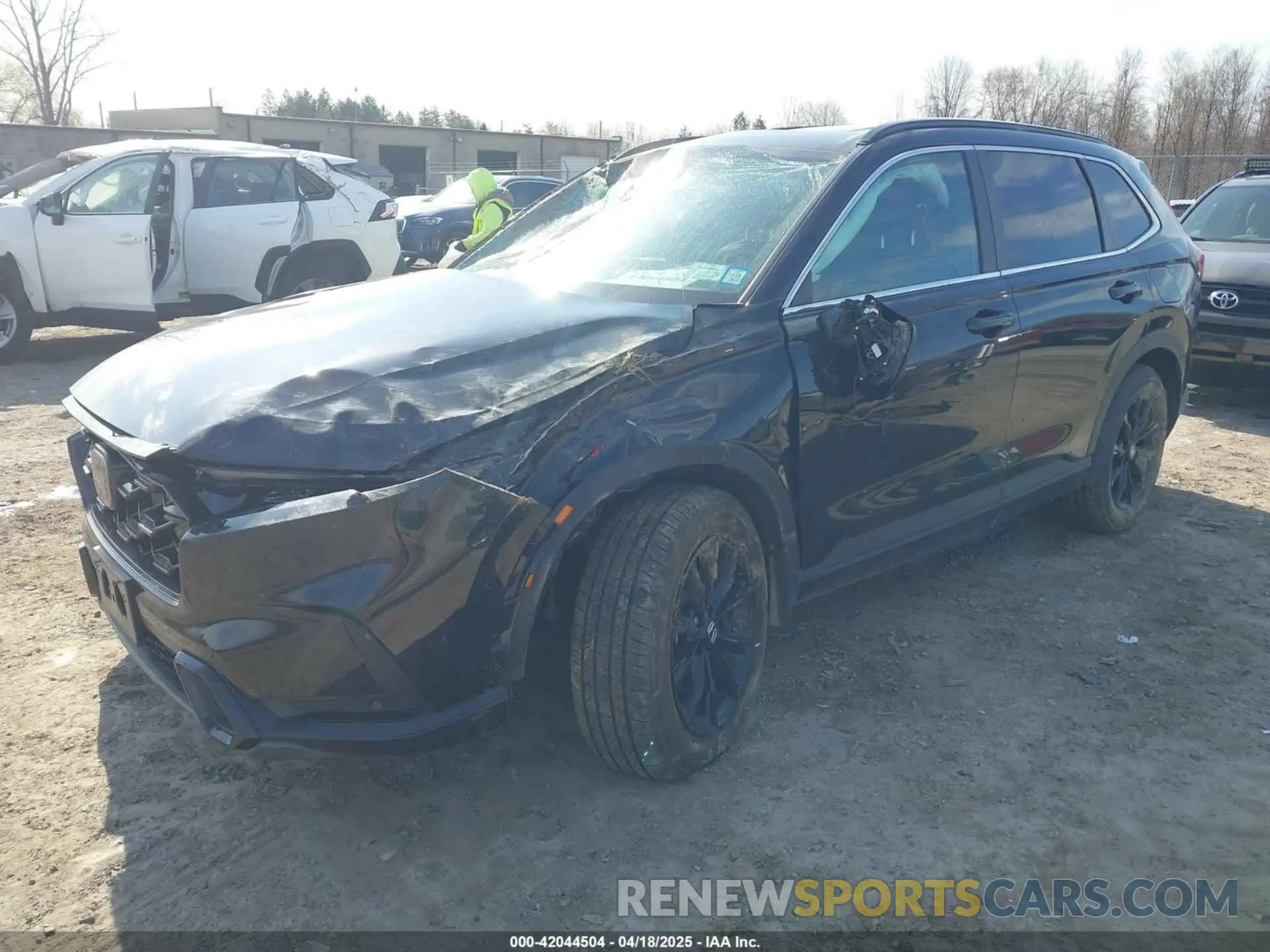 2 Фотография поврежденного автомобиля 2HKRS6H83SH813725 HONDA CR-V HYBRID 2025