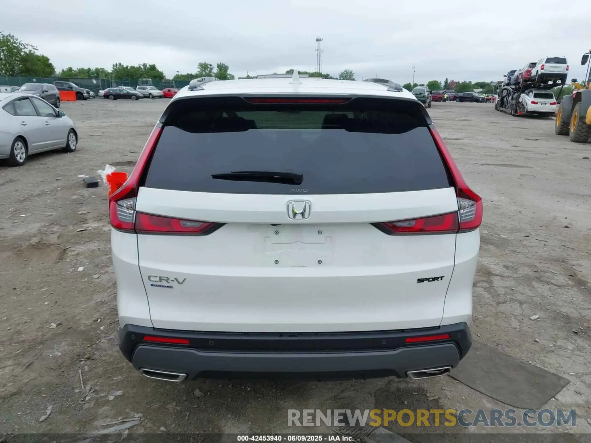 16 Photograph of a damaged car 2HKRS6H89SH815902 HONDA CR-V HYBRID 2025