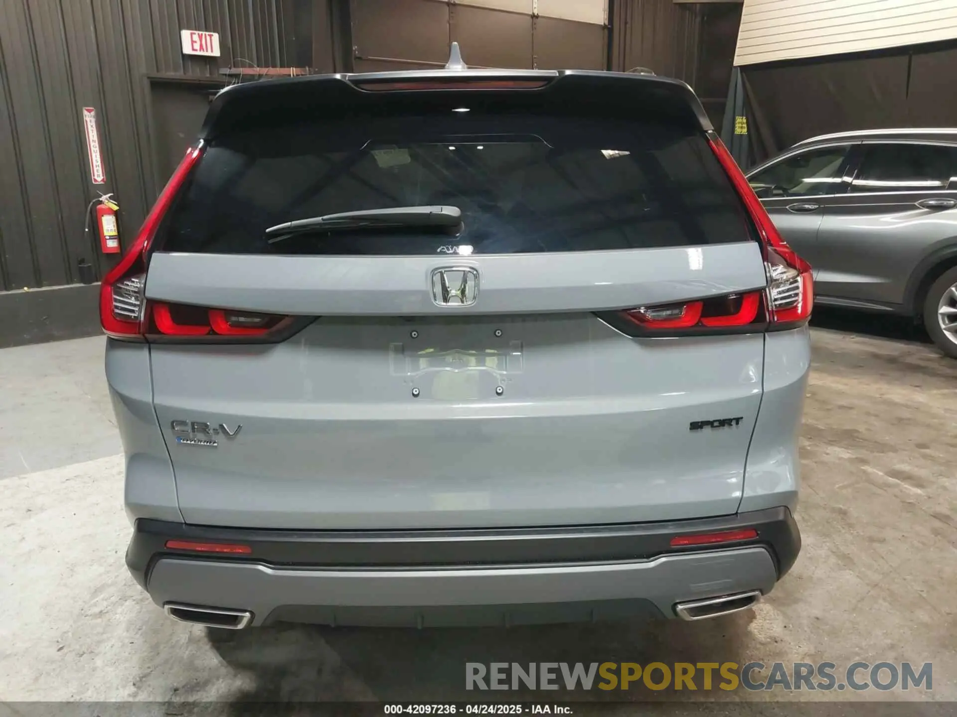 15 Photograph of a damaged car 5J6RS6H51SL022668 HONDA CR-V HYBRID 2025