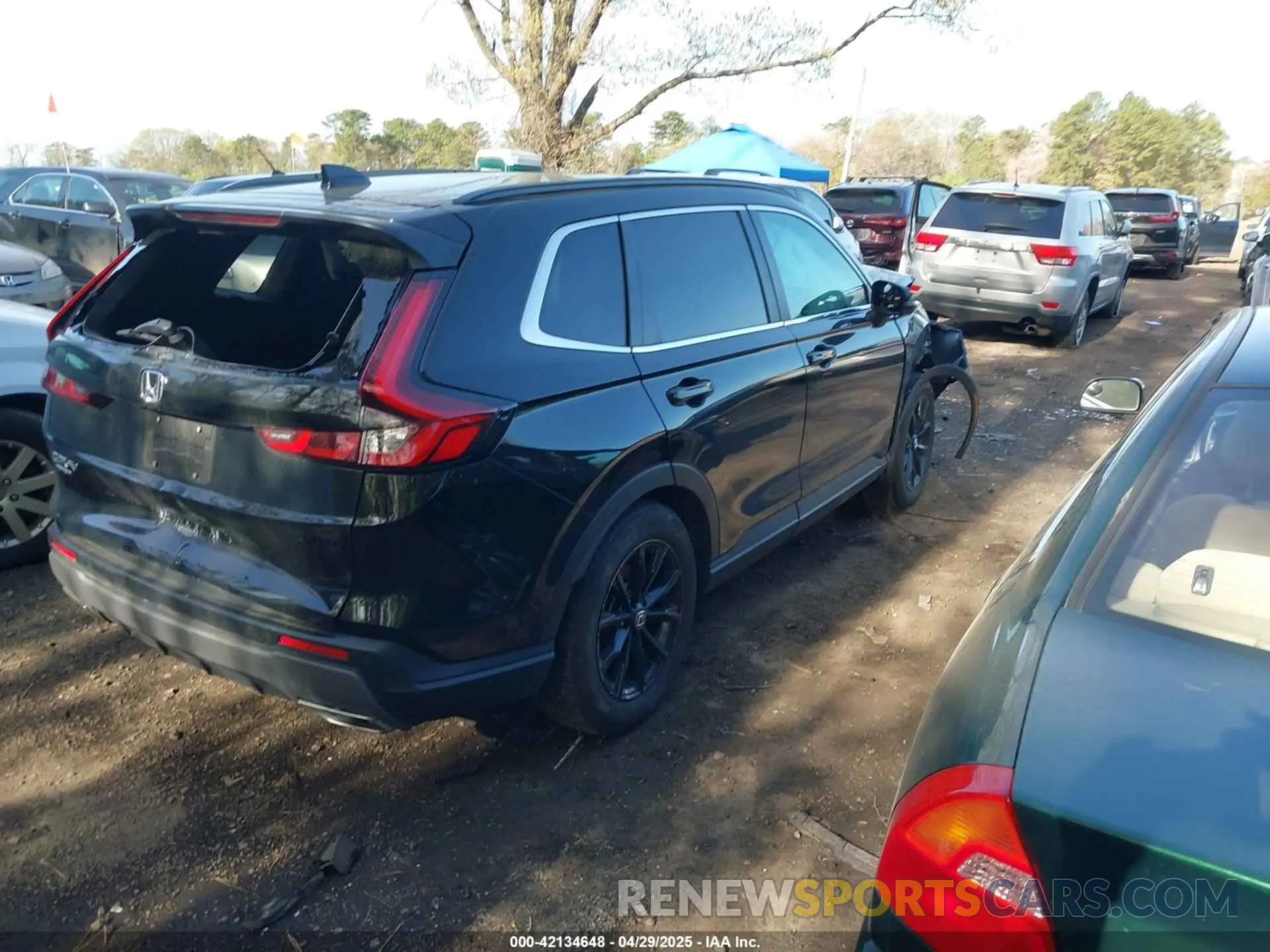 4 Photograph of a damaged car 5J6RS6H83SL004439 HONDA CR-V HYBRID 2025