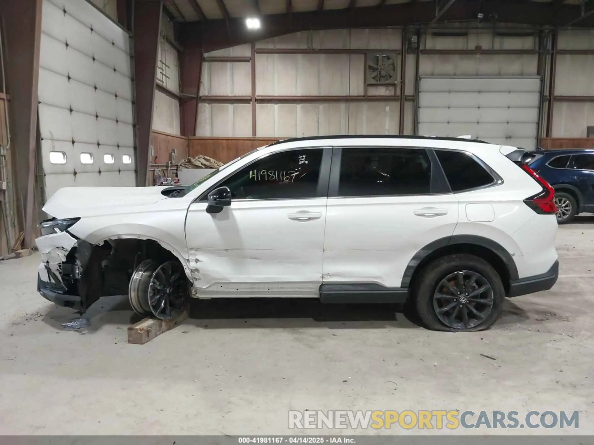 13 Фотография поврежденного автомобиля 5J6RS6H83SL015229 HONDA CR-V HYBRID 2025