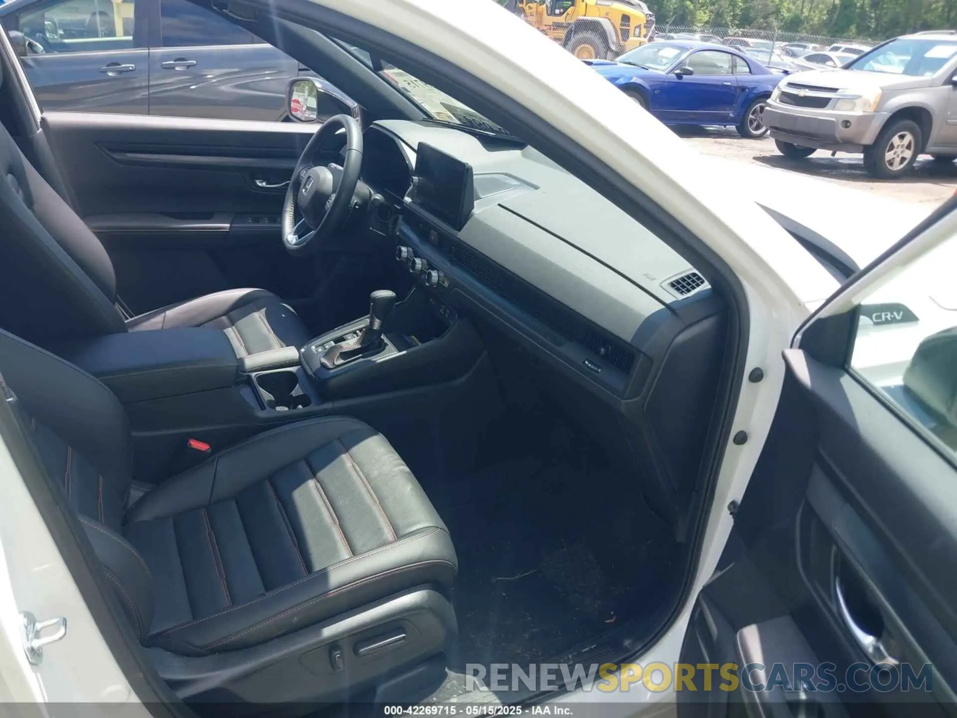 5 Photograph of a damaged car 5J6RS6H86SL021087 HONDA CR-V HYBRID 2025
