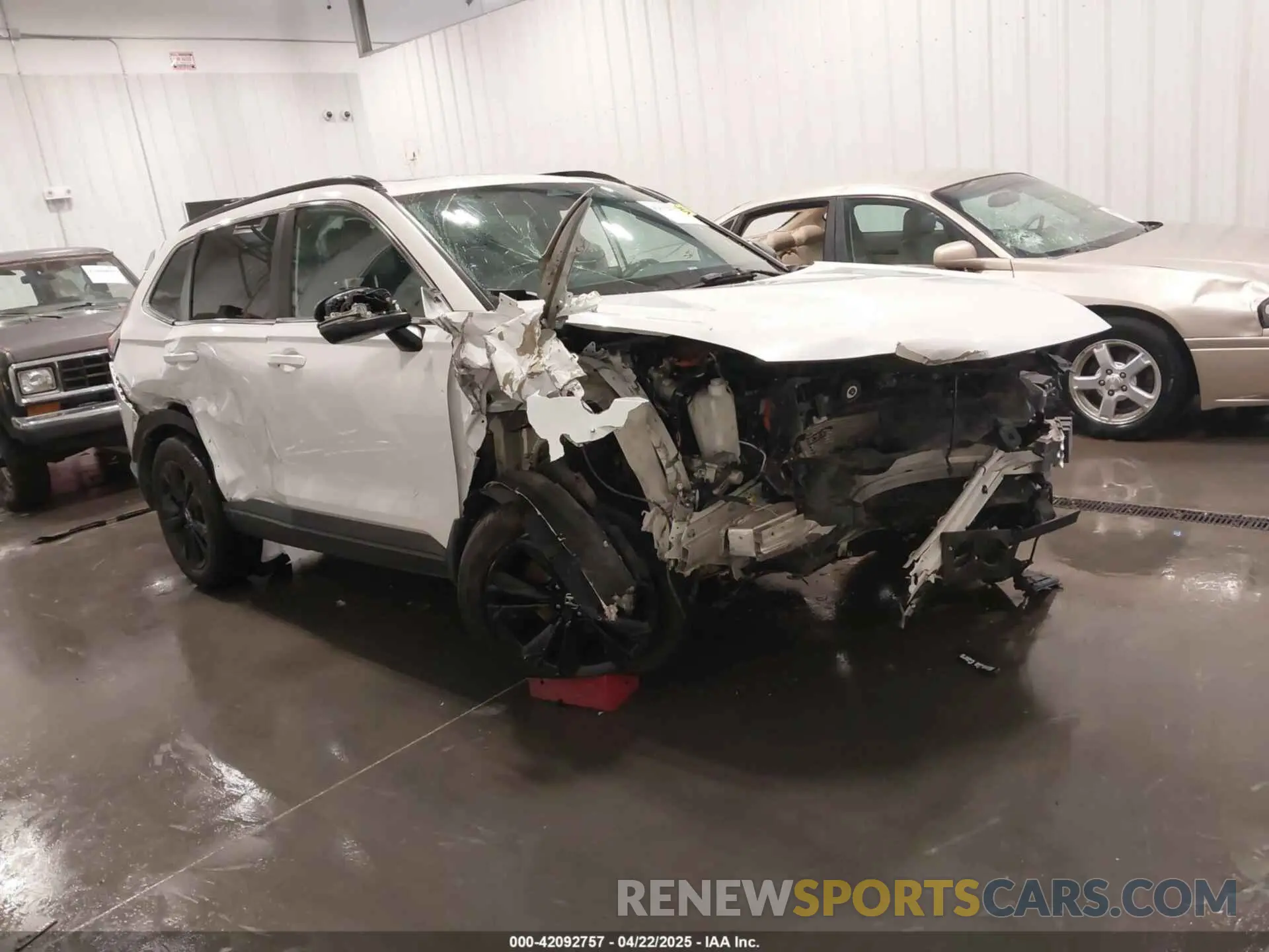 1 Photograph of a damaged car 5J6RS6H98SL005644 HONDA CR-V HYBRID 2025
