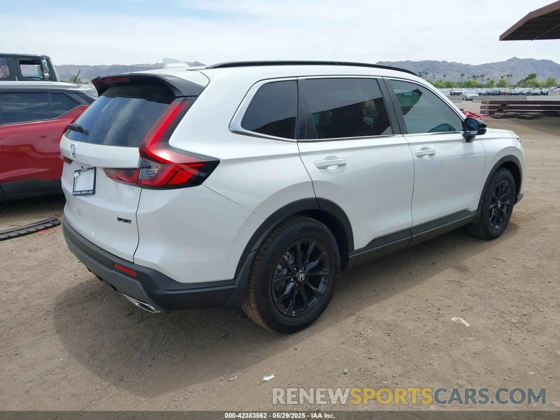 4 Photograph of a damaged car 7FARS5H53SE032268 HONDA CR-V HYBRID 2025