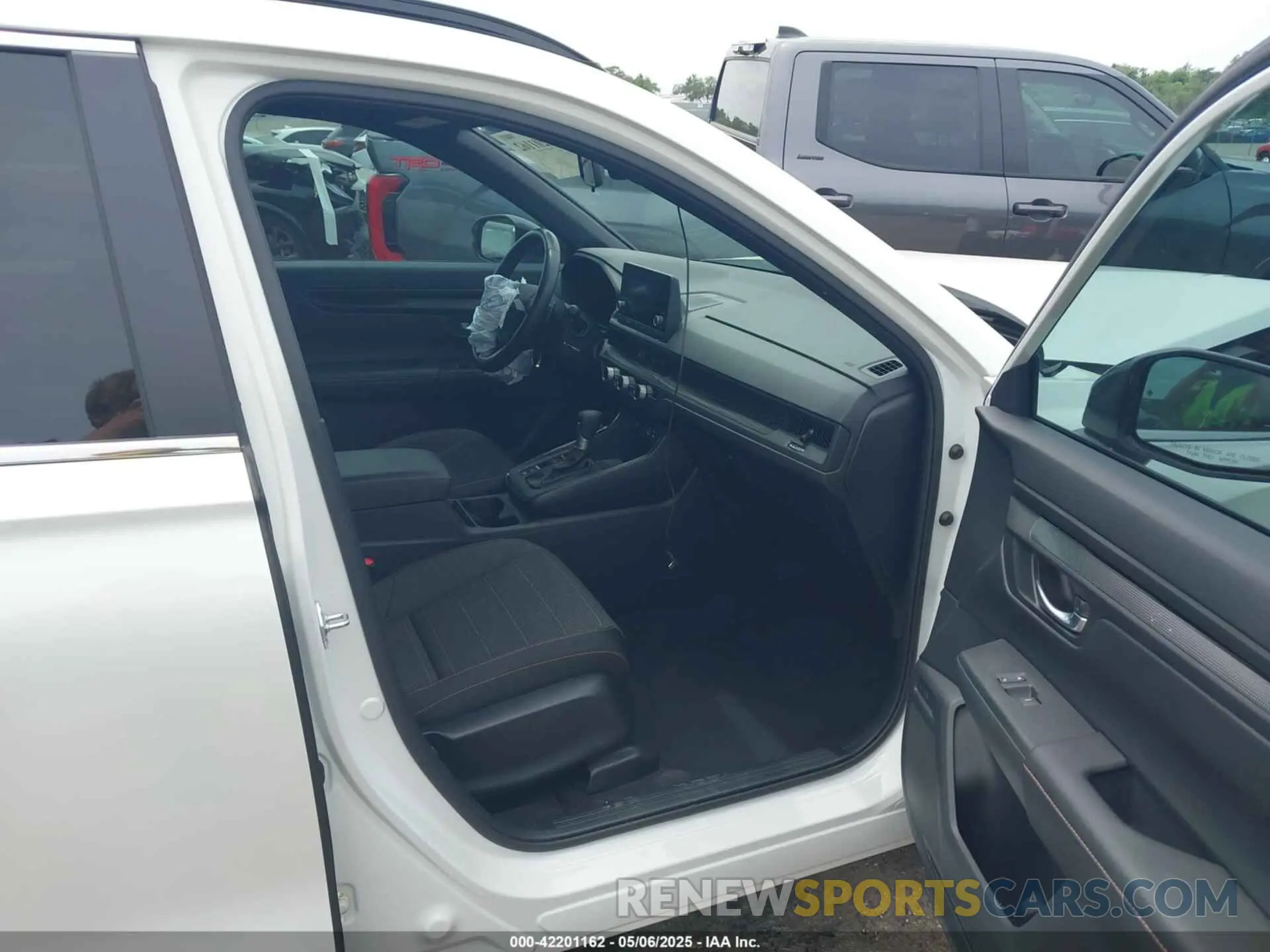 5 Фотография поврежденного автомобиля 7FARS5H59SE023557 HONDA CR-V HYBRID 2025