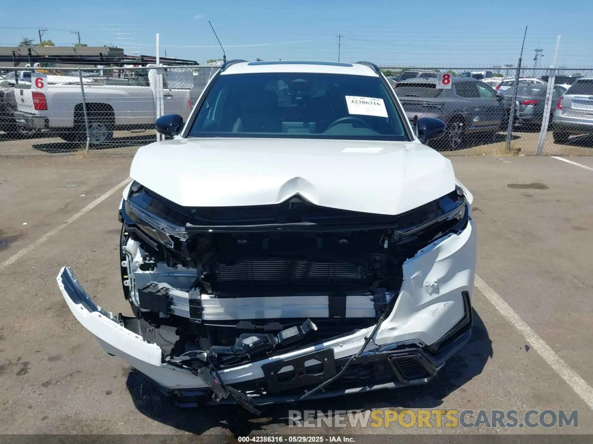 12 Photograph of a damaged car 7FARS5H81SE021568 HONDA CR-V HYBRID 2025