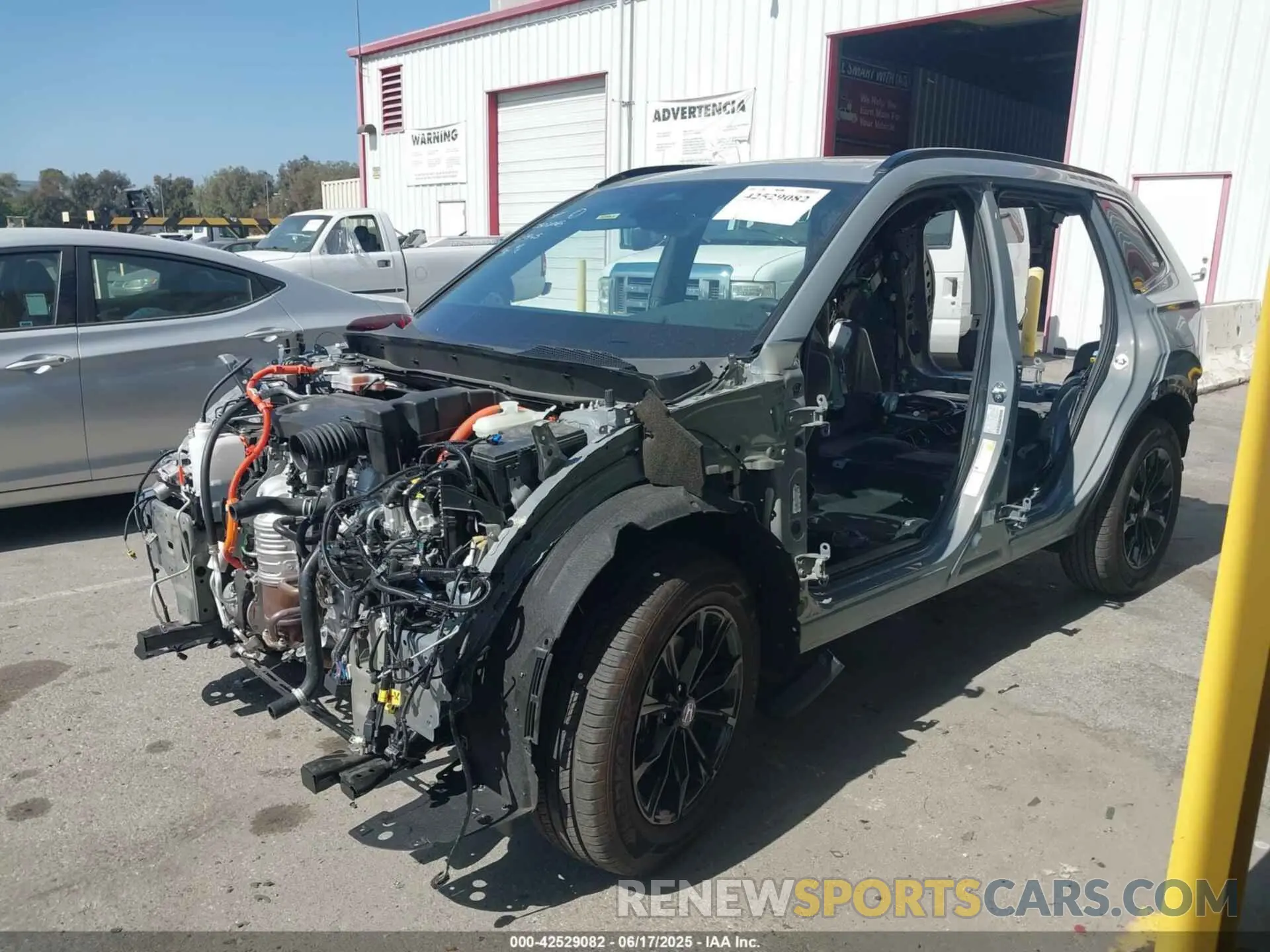 2 Photograph of a damaged car 7FARS5H83SE003704 HONDA CR-V HYBRID 2025