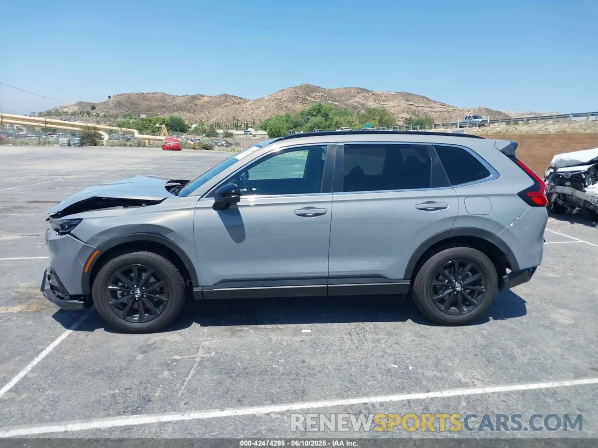 14 Photograph of a damaged car 7FARS6H59SE063756 HONDA CR-V HYBRID 2025