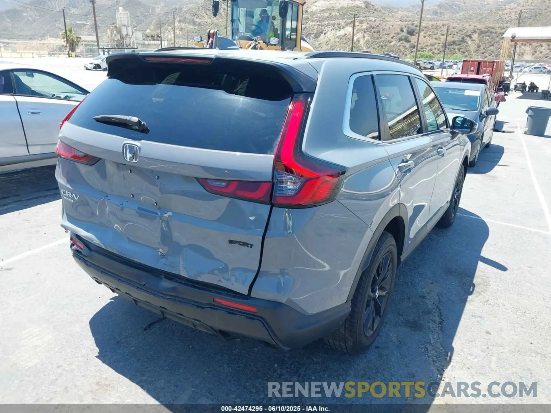 4 Photograph of a damaged car 7FARS6H59SE063756 HONDA CR-V HYBRID 2025