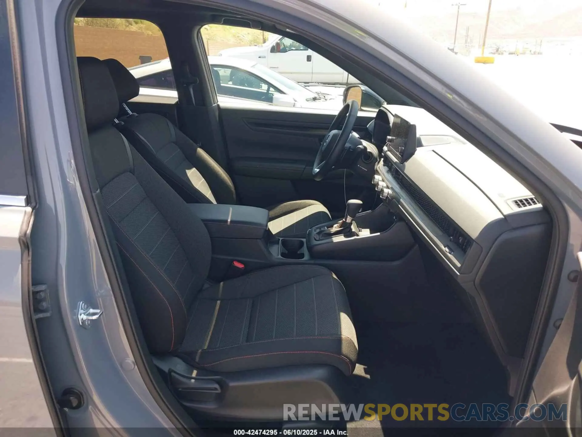 5 Photograph of a damaged car 7FARS6H59SE063756 HONDA CR-V HYBRID 2025