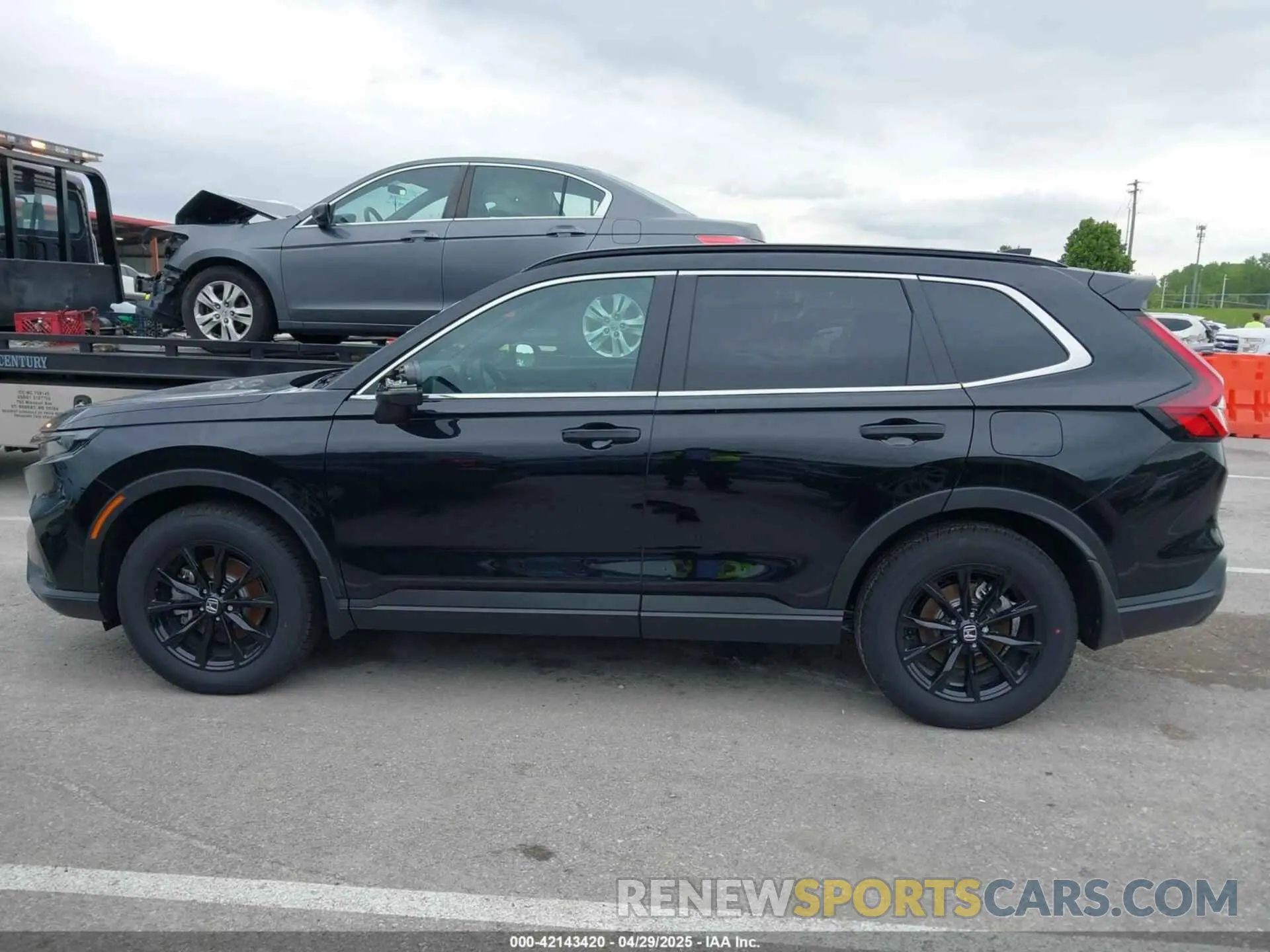 15 Photograph of a damaged car 7FARS6H81SE084773 HONDA CR-V HYBRID 2025