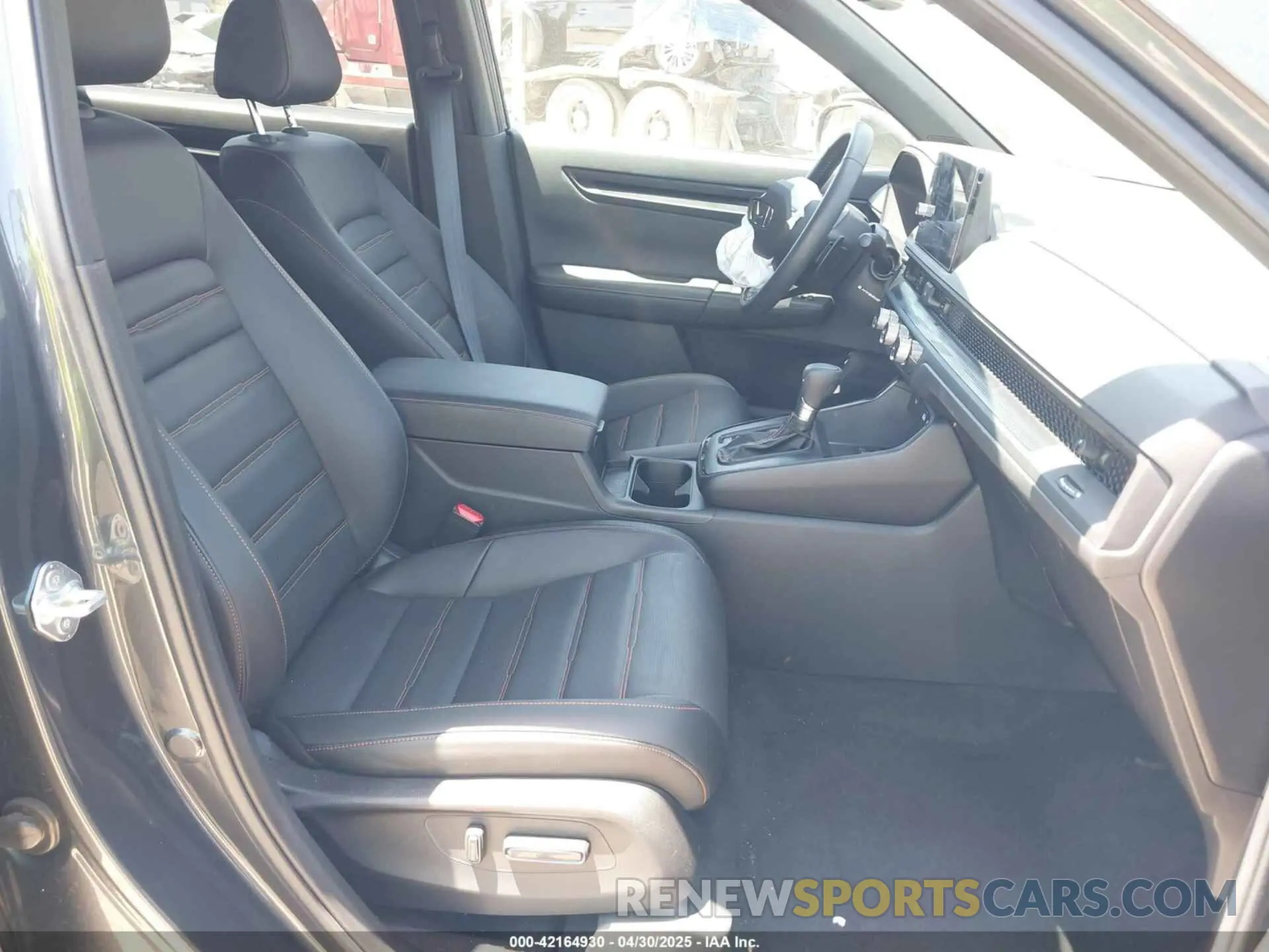 5 Photograph of a damaged car 7FARS6H85SE028187 HONDA CR-V HYBRID 2025