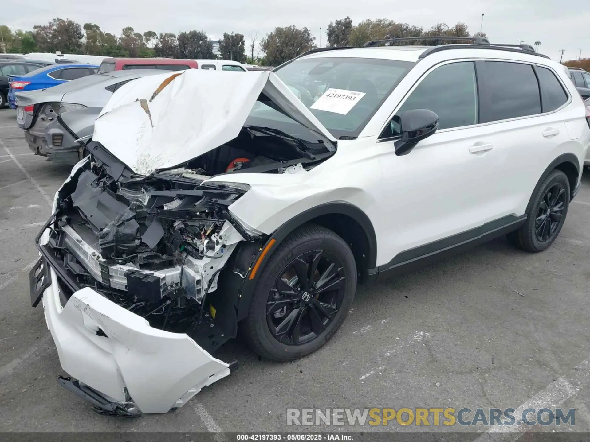 2 Photograph of a damaged car 7FARS6H92SE070101 HONDA CR-V HYBRID 2025