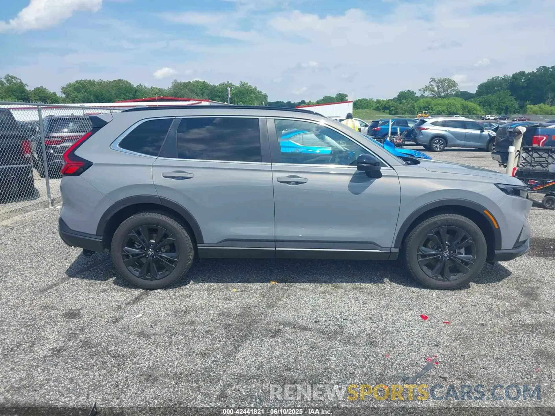 13 Photograph of a damaged car 7FARS6H99SE025933 HONDA CR-V HYBRID 2025
