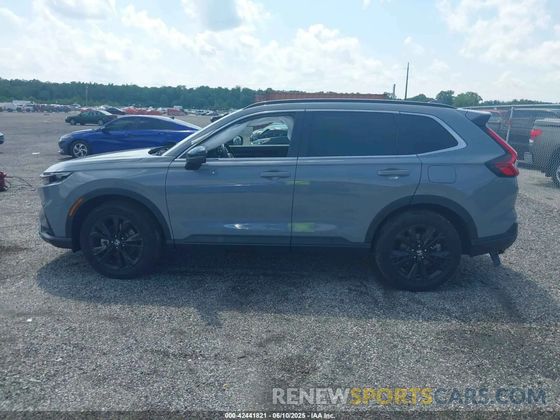 14 Photograph of a damaged car 7FARS6H99SE025933 HONDA CR-V HYBRID 2025