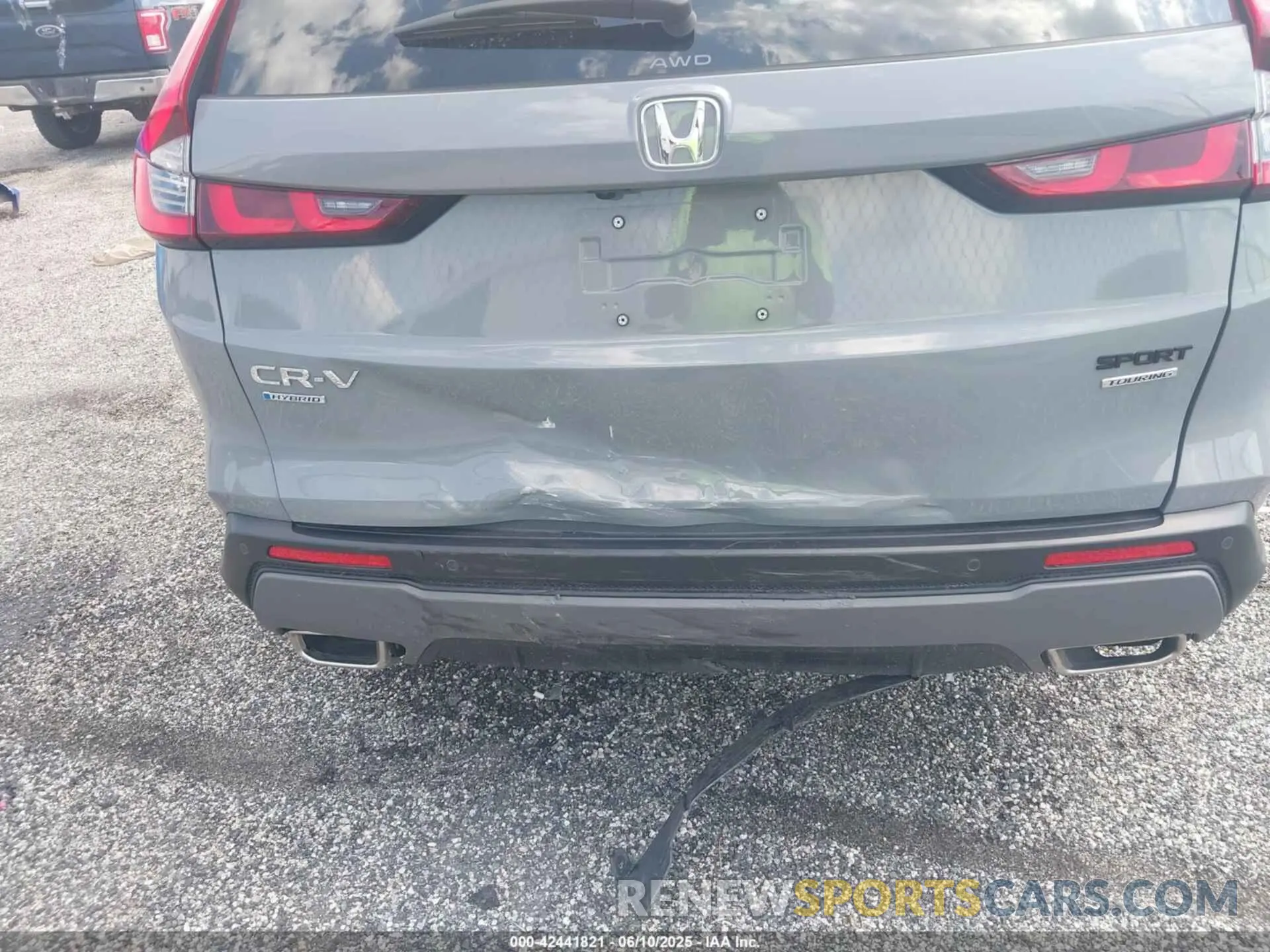 6 Photograph of a damaged car 7FARS6H99SE025933 HONDA CR-V HYBRID 2025