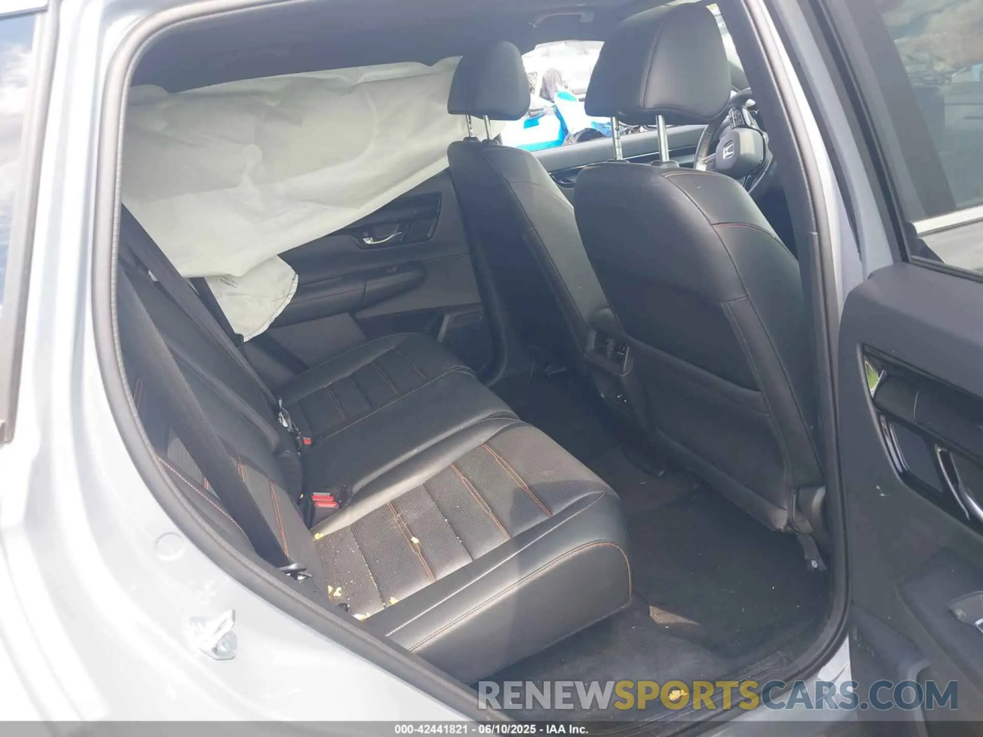 8 Photograph of a damaged car 7FARS6H99SE025933 HONDA CR-V HYBRID 2025
