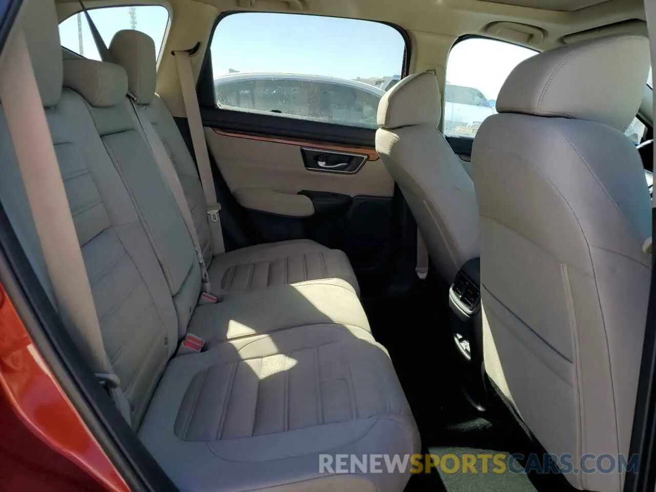 11 Photograph of a damaged car 2HKRW1H50KH506204 HONDA CRV 2019