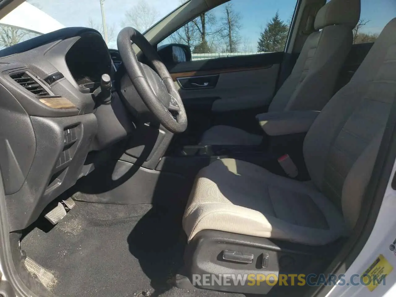 7 Photograph of a damaged car 2HKRW1H57KH511951 HONDA CRV 2019