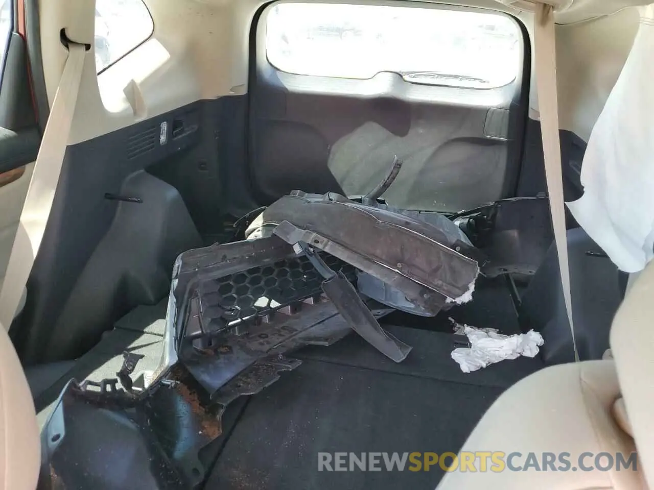 10 Photograph of a damaged car 2HKRW1H58KH505804 HONDA CRV 2019