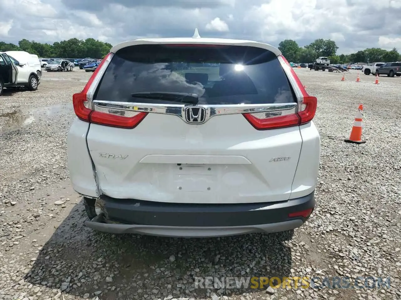 6 Photograph of a damaged car 2HKRW2H50KH664998 HONDA CRV 2019