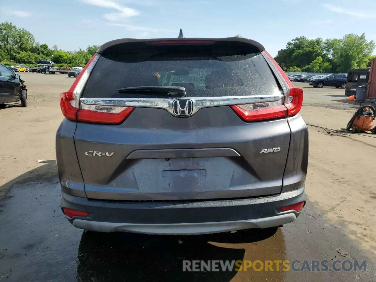 6 Photograph of a damaged car 2HKRW2H51KH609413 HONDA CRV 2019