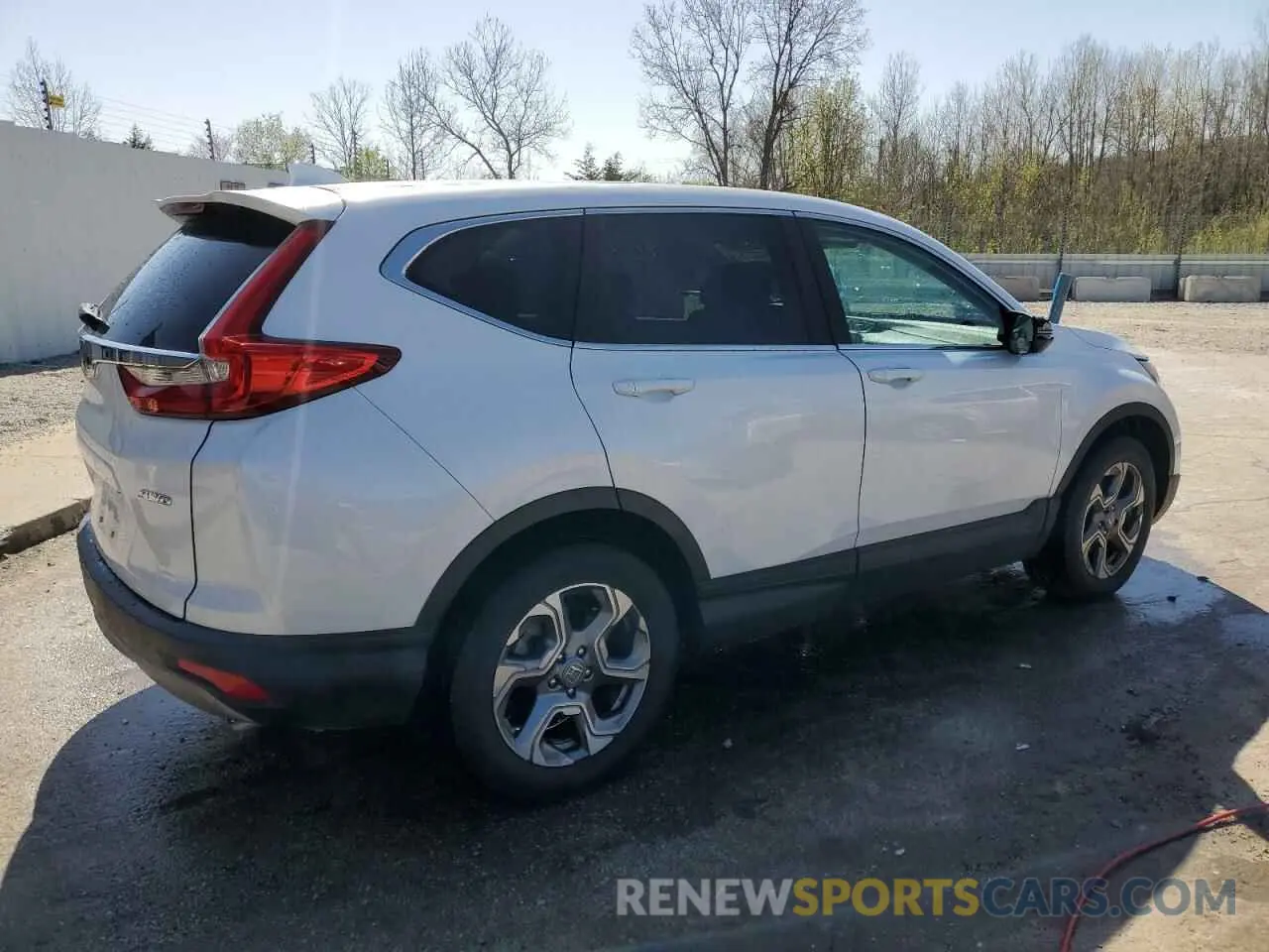 3 Photograph of a damaged car 2HKRW2H51KH643903 HONDA CRV 2019