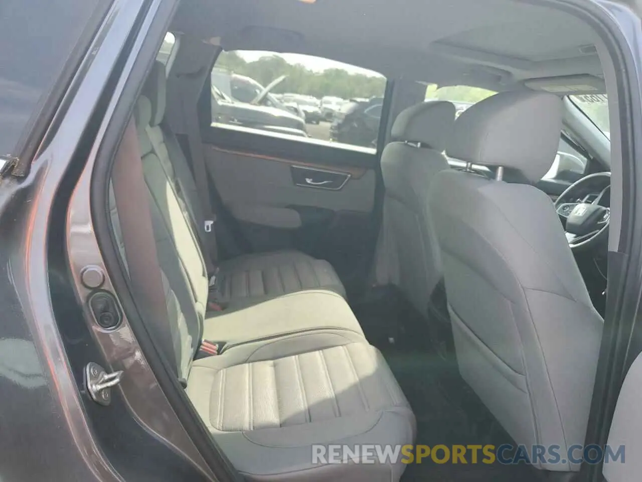 10 Photograph of a damaged car 2HKRW2H52KH609484 HONDA CRV 2019