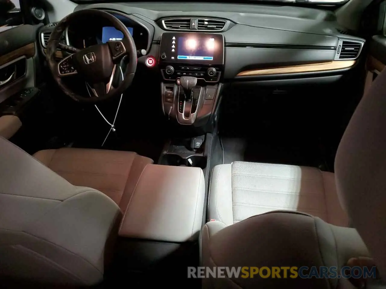 8 Photograph of a damaged car 2HKRW2H52KH655333 HONDA CRV 2019