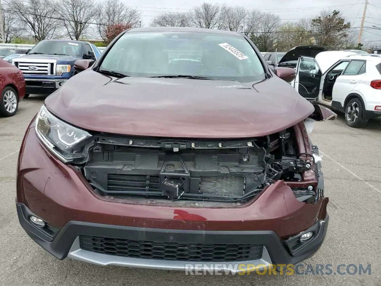5 Photograph of a damaged car 2HKRW2H52KH661102 HONDA CRV 2019