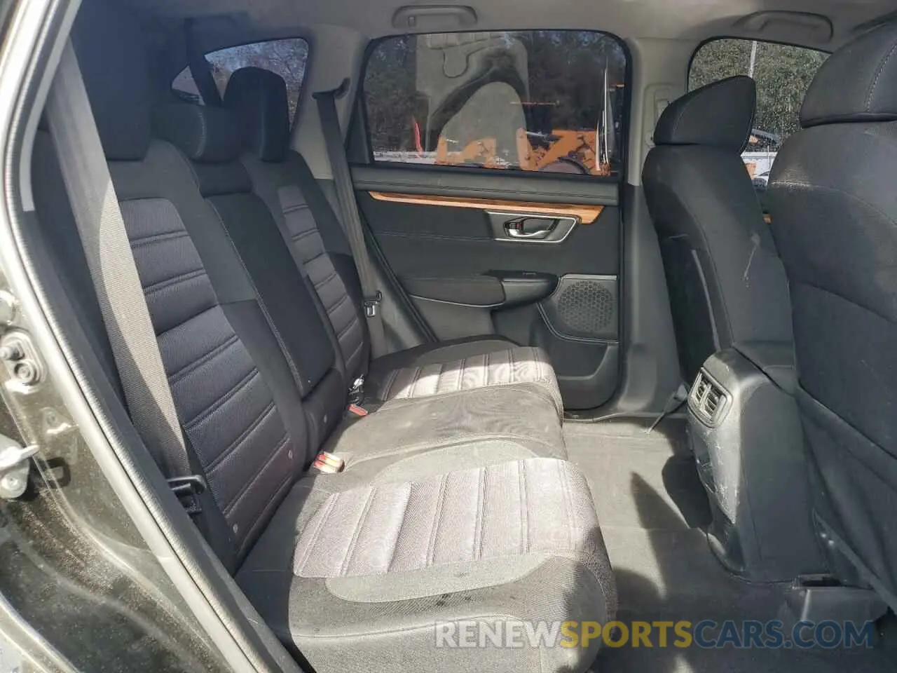 10 Photograph of a damaged car 2HKRW2H53KH605671 HONDA CRV 2019