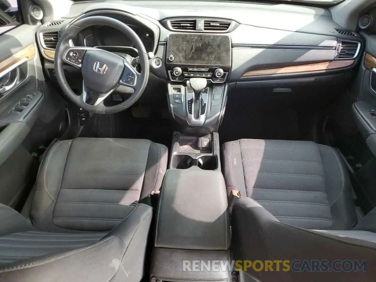 8 Photograph of a damaged car 2HKRW2H53KH605671 HONDA CRV 2019