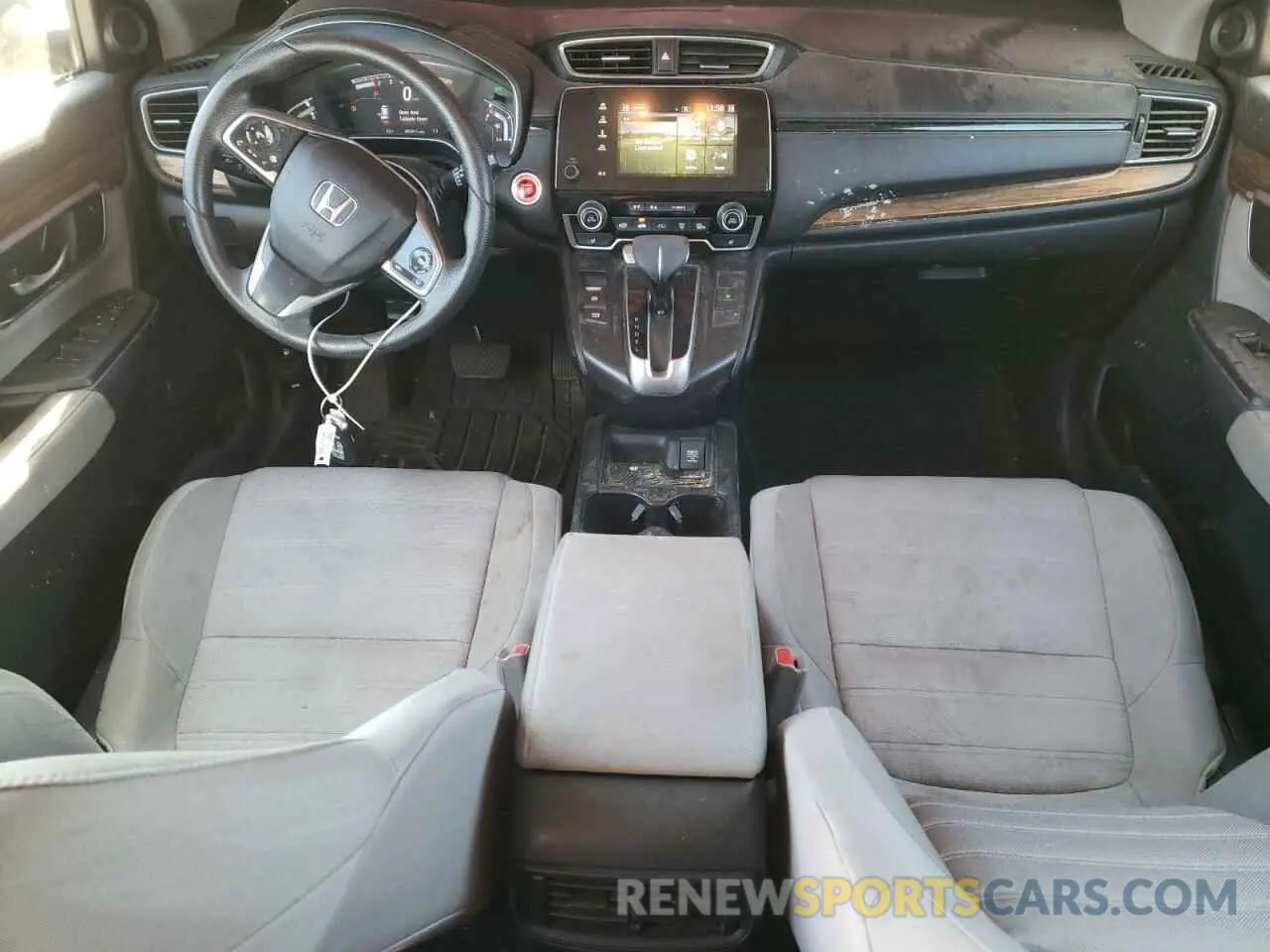 8 Photograph of a damaged car 2HKRW2H53KH630375 HONDA CRV 2019