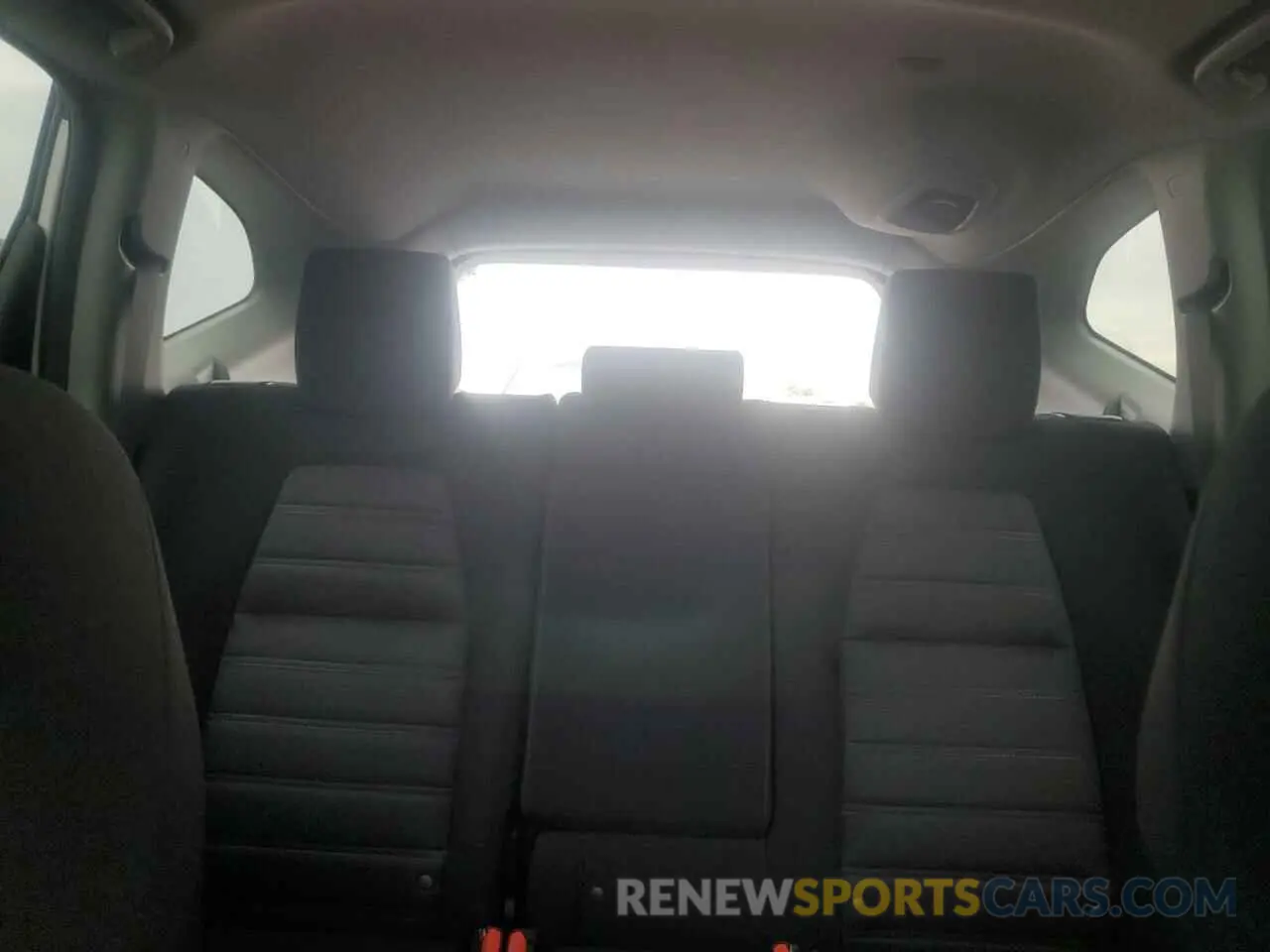 10 Photograph of a damaged car 2HKRW2H54KH674109 HONDA CRV 2019