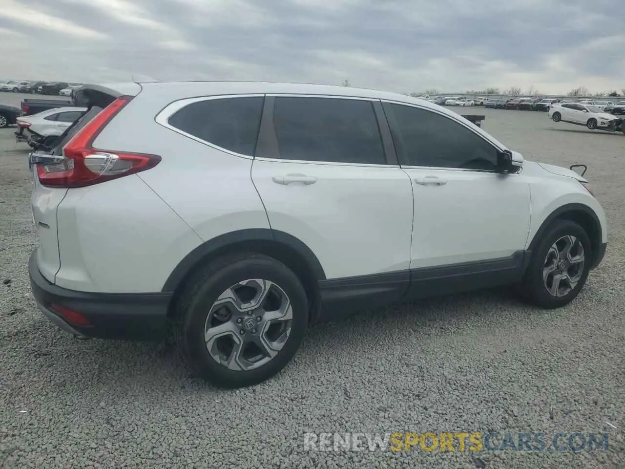 3 Photograph of a damaged car 2HKRW2H54KH674109 HONDA CRV 2019