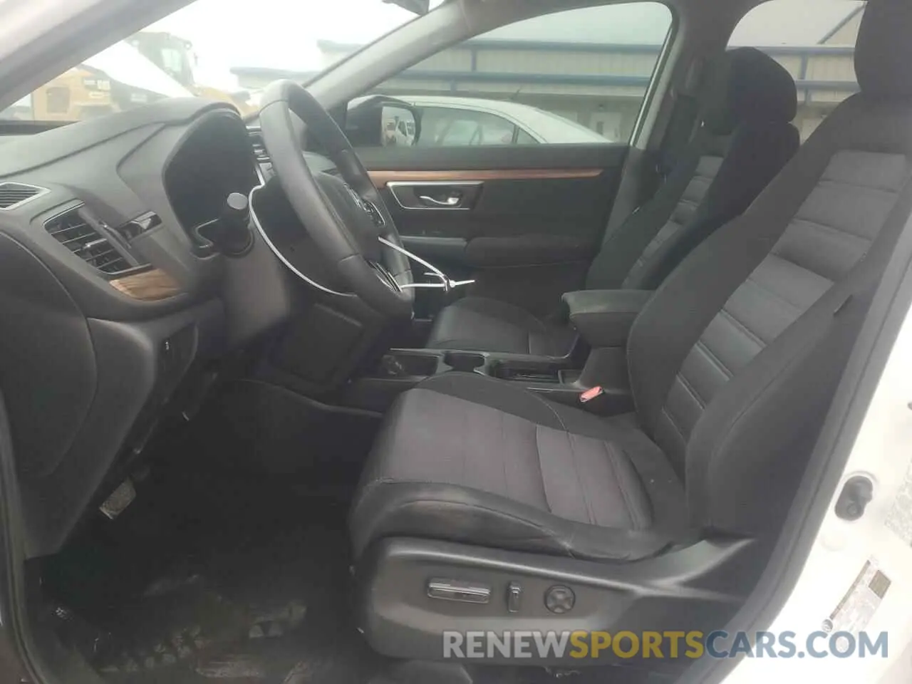 7 Photograph of a damaged car 2HKRW2H54KH674109 HONDA CRV 2019