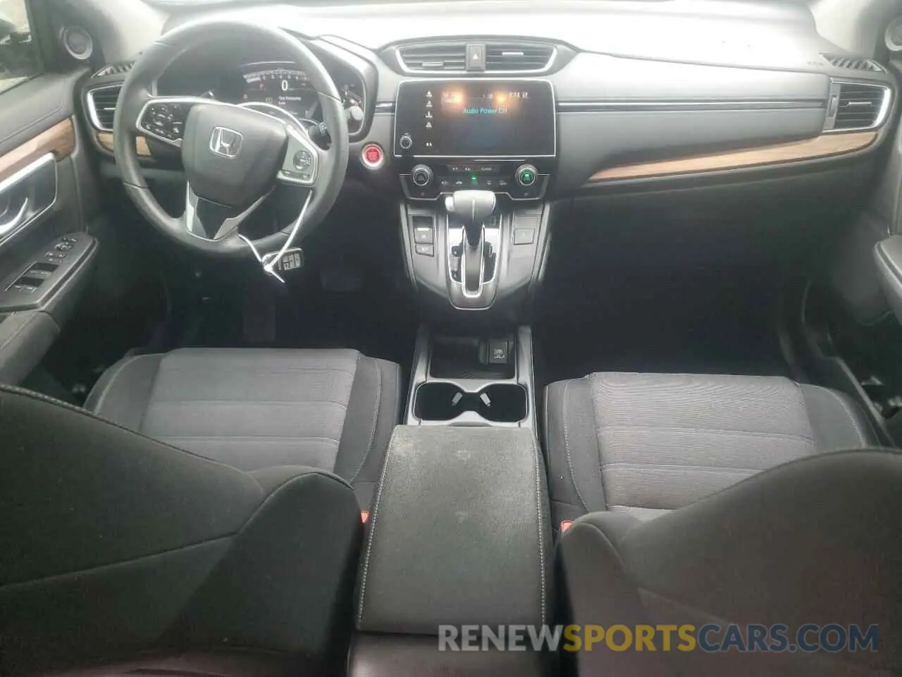 8 Photograph of a damaged car 2HKRW2H54KH674109 HONDA CRV 2019