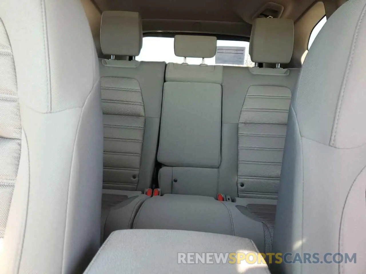 10 Photograph of a damaged car 2HKRW2H55KH600083 HONDA CRV 2019