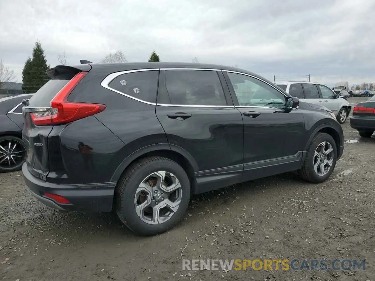 3 Photograph of a damaged car 2HKRW2H56KH617202 HONDA CRV 2019