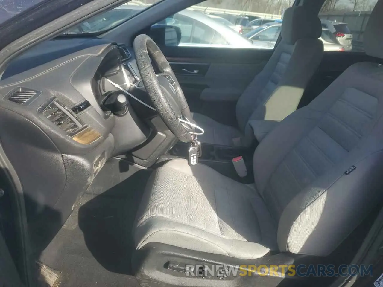 7 Photograph of a damaged car 2HKRW2H56KH671597 HONDA CRV 2019
