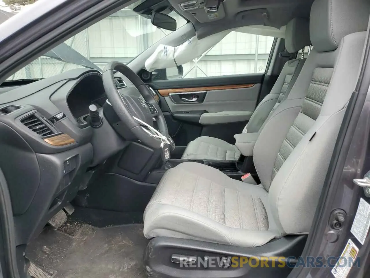 7 Photograph of a damaged car 2HKRW2H58KH636026 HONDA CRV 2019
